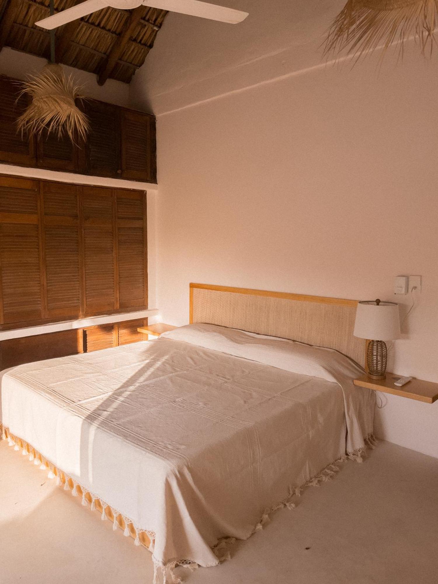 La Punta Rooms Brisas de Zicatela Экстерьер фото