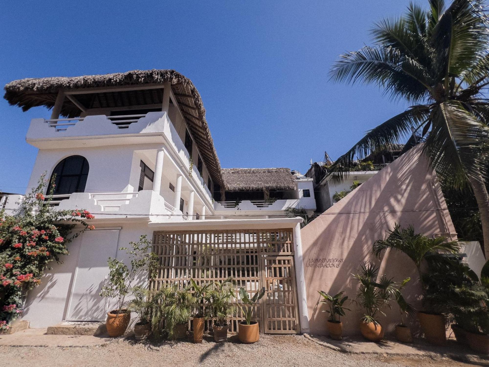 La Punta Rooms Brisas de Zicatela Экстерьер фото