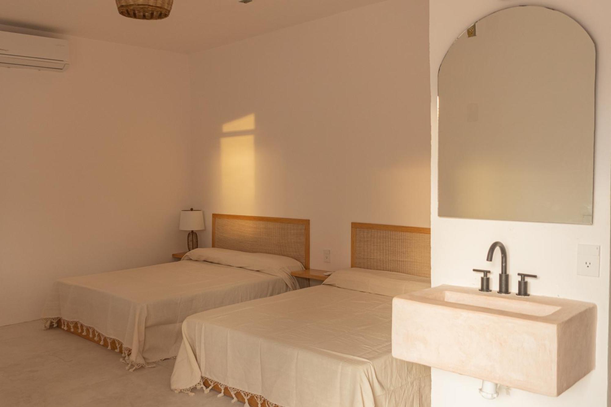 La Punta Rooms Brisas de Zicatela Экстерьер фото