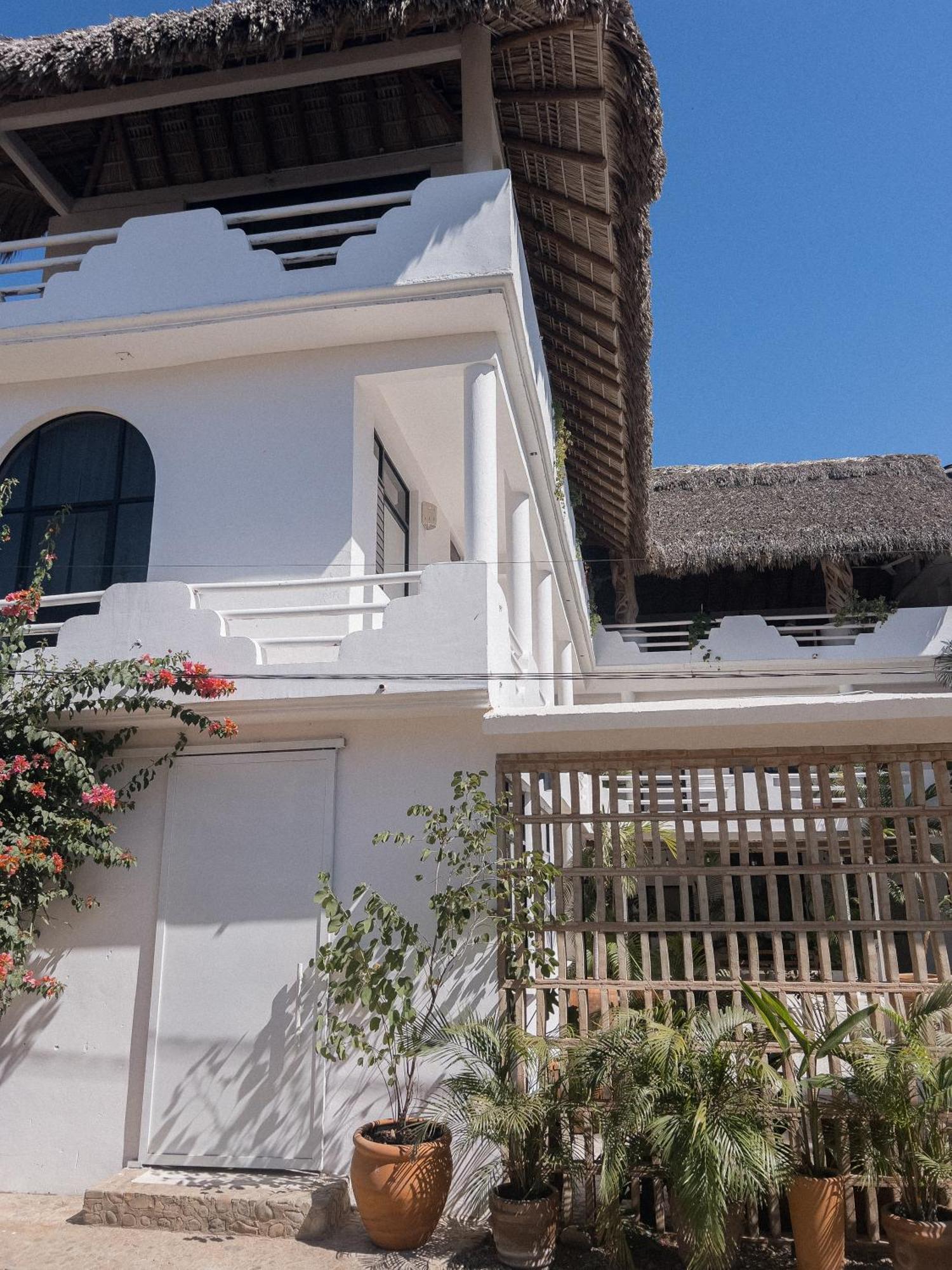 La Punta Rooms Brisas de Zicatela Экстерьер фото